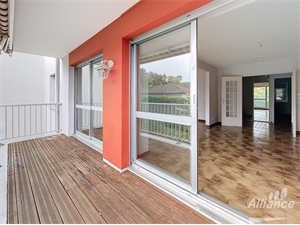 t4 à la vente -   25200  MONTBELIARD, surface 100 m2 vente t4 - UBI449905844